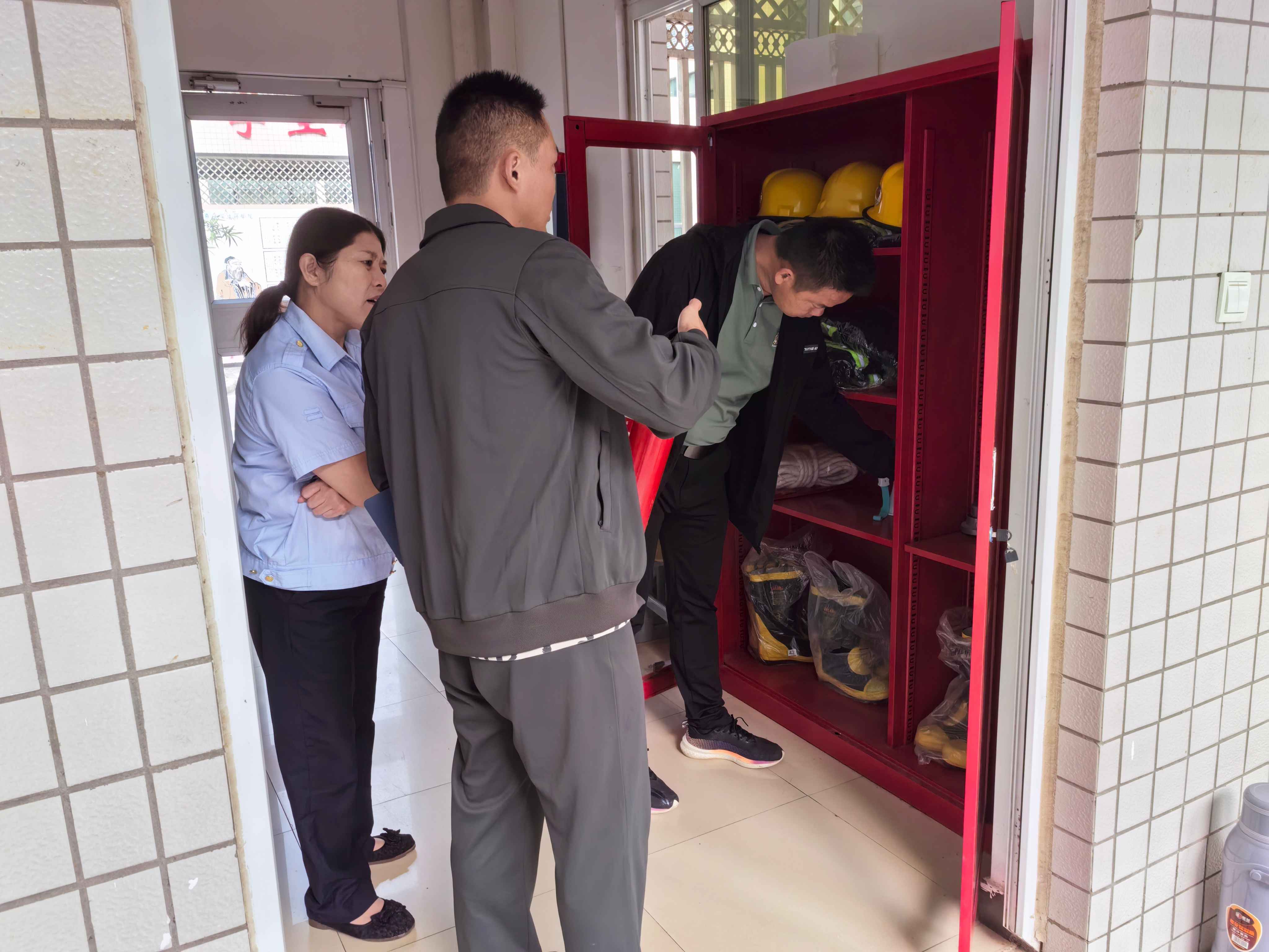 阜阳技师学院保卫处开展消防安全隐患大排查