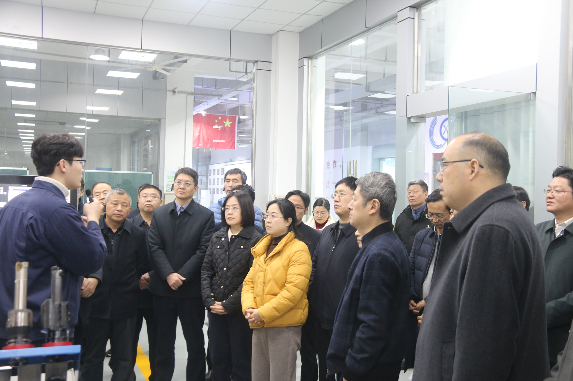 省委党校第18期市厅级干部任职培训班一行到阜阳技师学院开展现场教学