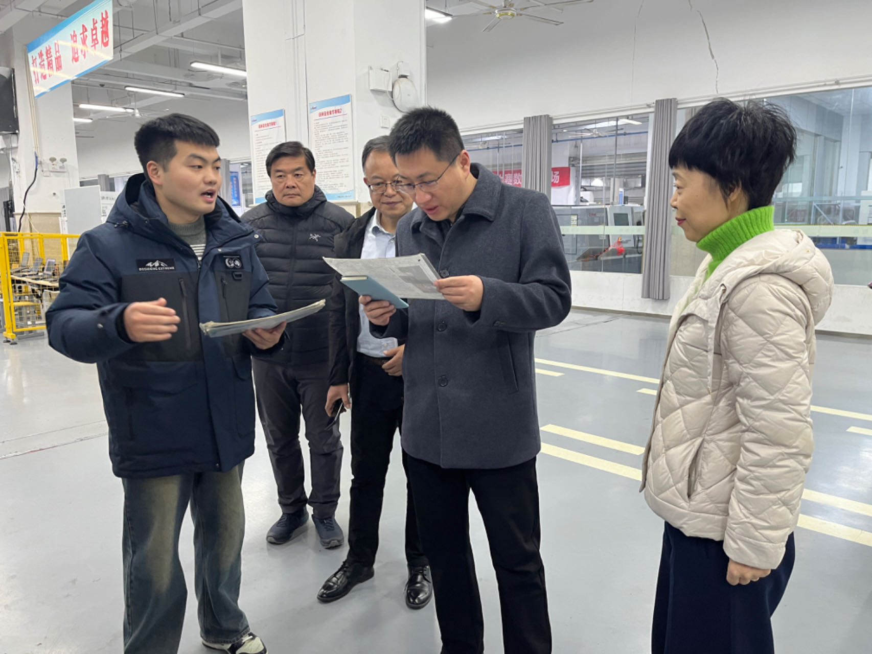 沪东中华造船集团高级技工学校一行到阜阳技师学院考察交流